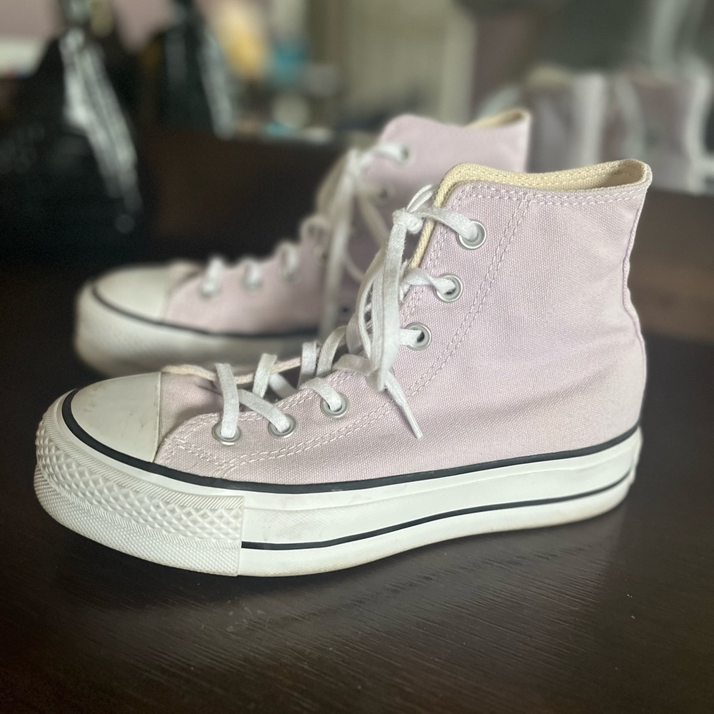 Lavender/Amethyst high top wedge Converse 💜